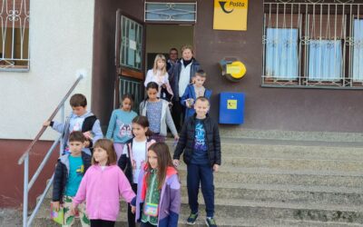 UČENICI 2. i 3. r. OBILJEŽILI SVJETSKI DAN POŠTE