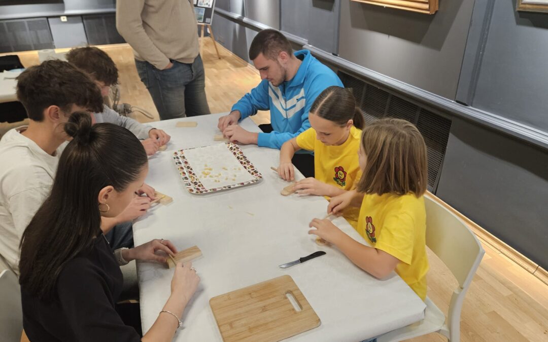 POVODOM SVJETSKOG DANA HRANE (16.10) PREDSTAVILI SMO POŽIRAKE SREDNJOŠKOLCIMA IZ SLOVAČKE I OSNOVNOŠKOLCIMA IZ OŠ BRAĆA RADIĆ KOPRIVNICA