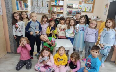 Vrtićanci u posjetu školskoj knjižnici