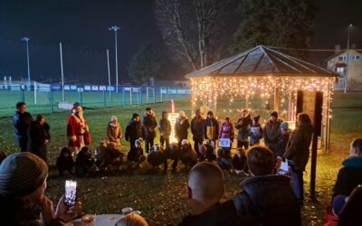 U OPĆINSKOM PROGRAMU “ADVENT U ĐELEKOVCU” SUDJELOVALI I NAŠI UČENICI