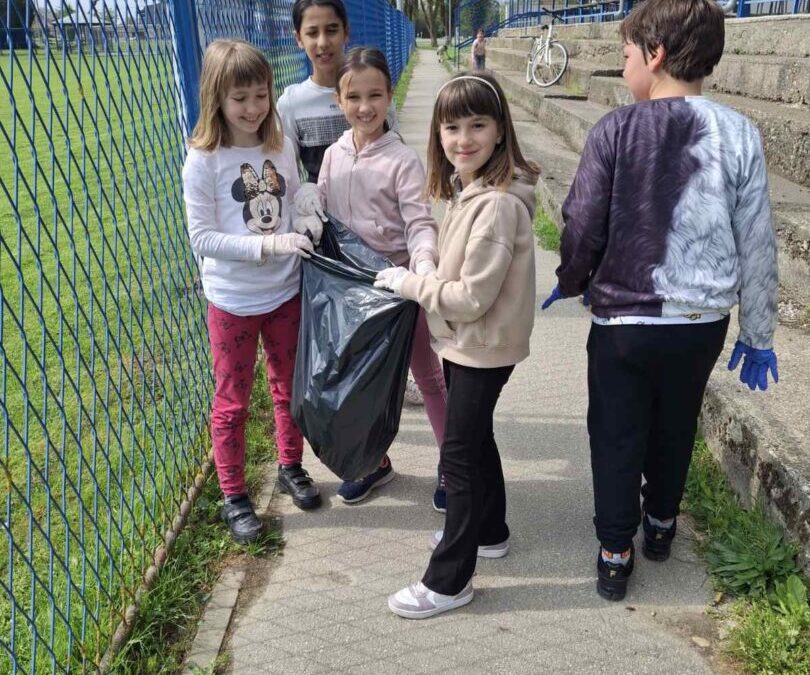 UČENICI 2./3.R. OBILJEŽILI DAN PLANETA ZEMLJE